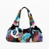 Große bestickte Tasche