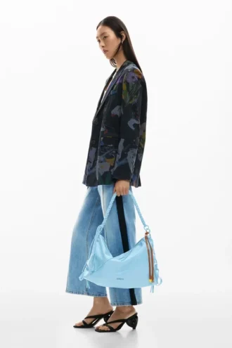 Große glänzende Tasche