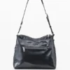 Große Tasche aus Kunstleder