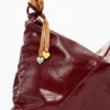 Große Tasche aus Kunstleder