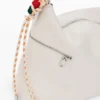 Große Tasche mit Anhängern