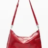 Große Tasche mit Logo-Anhänger