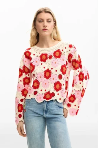 Häkel-Pullover mit Blumenmuster Häkel-Pullover mit Blumenmuster