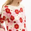 Häkel-Pullover mit Blumenmuster