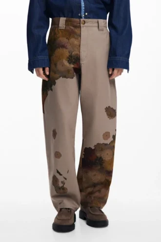 Hose mit Blumenmuster