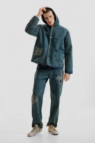 Jeans mit Disney™-Aufnähern
