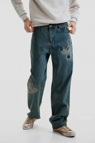 Jeans mit Disney™-Aufnähern