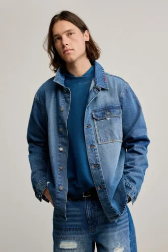 jeansjacke mit aufnhern 1 1 330x495 - Jeansjacke mit Aufn&auml;hern