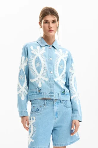 Jeansjacke mit Stickerei
