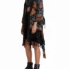 Kimono mit ethnischen Quasten Kimono mit ethnischen Quasten