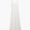 Kleid mit Häkelspaghettiträgern Kleid mit Häkelspaghettiträgern