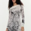 Kleider mit Collagenprint Kleider mit Collagenprint