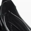 Kleine Tasche mit Blumen-Applikationen Kleine Tasche mit Blumen-Applikationen