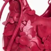 Kleine Tasche mit Blumen-Applikationen