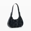 Kleine Tasche mit Blumen, rot Kleine Tasche mit Blumen, rot