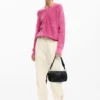 Kleine Tasche mit geprägten Blumen Kleine Tasche mit geprägten Blumen