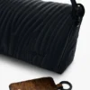 Kleine Tasche mit Prägung Kleine Tasche mit Prägung