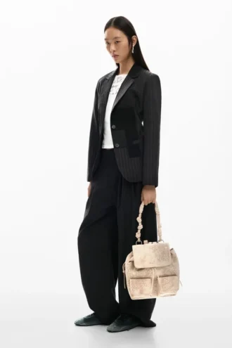 Kleiner bestickter Rucksack
