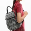 Kleiner Denim-Rucksack mit Zickzackmuster Kleiner Denim-Rucksack mit Zickzackmuster