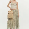 Kleiner Raffia-Rucksack mit Anhängern Kleiner Raffia-Rucksack mit Anhängern