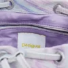 Kleiner Rucksack im Collagen-Stil Kleiner Rucksack im Collagen-Stil