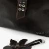 Kleiner Rucksack mit Applikationen für Blumen