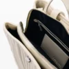 Kleiner Rucksack mit Gravuren Kleiner Rucksack mit Gravuren