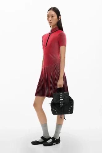 Kleiner Rucksack mit Perforation
