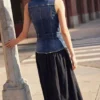 Kombiniertes Jeans-Kleid Kombiniertes Jeans-Kleid
