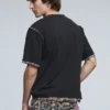 Kurzarm-T-Shirt mit Nahtdetails Kurzarm-T-Shirt mit Nahtdetails