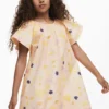Kurzärmeliges Kleid mit Blumenmuster Kurzärmeliges Kleid mit Blumenmuster