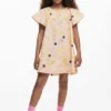 Kurzärmeliges Kleid mit Blumenmuster Kurzärmeliges Kleid mit Blumenmuster