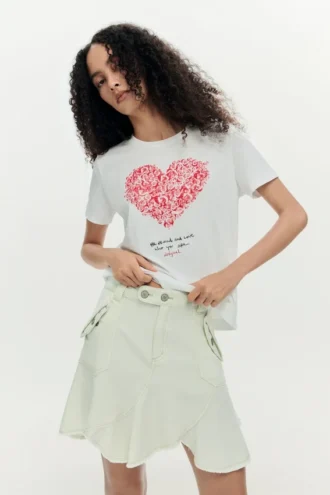 Kurzärmeliges T-Shirt mit Herzmotiv