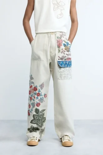 Lange Hose mit Blumenmuster Lange Hose mit Blumenmuster