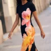 Langes Blumenkleid