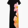 Langes Blumenkleid