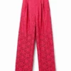 Maßgeschneiderte Hose aus floraler Spitze