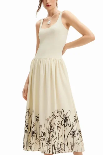 Midi-Kleid mit Blumenmuster und ausgestelltem Schnitt