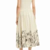 Midi-Kleid mit Blumenmuster und ausgestelltem Schnitt