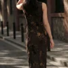Midi-Kleid mit Flockdruck Midi-Kleid mit Flockdruck