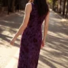 Midi-Kleid mit Flockdruck Midi-Kleid mit Flockdruck