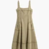 Midi-Kleid mit Ziernähten Midi-Kleid mit Ziernähten