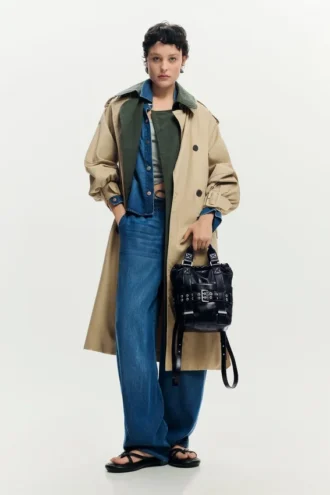 Mini-Rucksack mit Schnallenverschluss Mini-Rucksack mit Schnallenverschluss