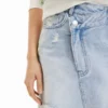 Minirock aus Denim mit gekreuztem Bund