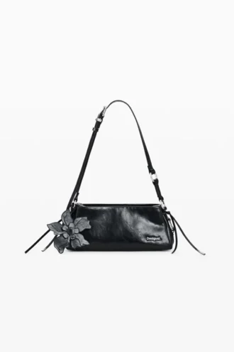 Mittlere Kunstledertasche mit Anhänger