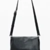Mittlere Logo-Charm-Tasche Mittlere Logo-Charm-Tasche