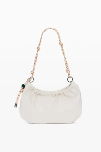 Mittlere ovale Tasche mit Anhängern