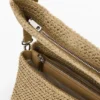 Mittlere Raffia-Tasche mit Anhängern Mittlere Raffia-Tasche mit Anhängern