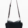 Mittlere Tasche mit bestickten Anhängern Mittlere Tasche mit bestickten Anhängern