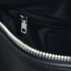Mittlere Tasche mit bestickten Anhängern Mittlere Tasche mit bestickten Anhängern